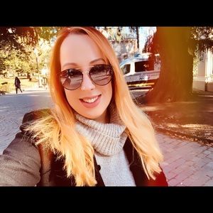 Meet your Posher, Jessica